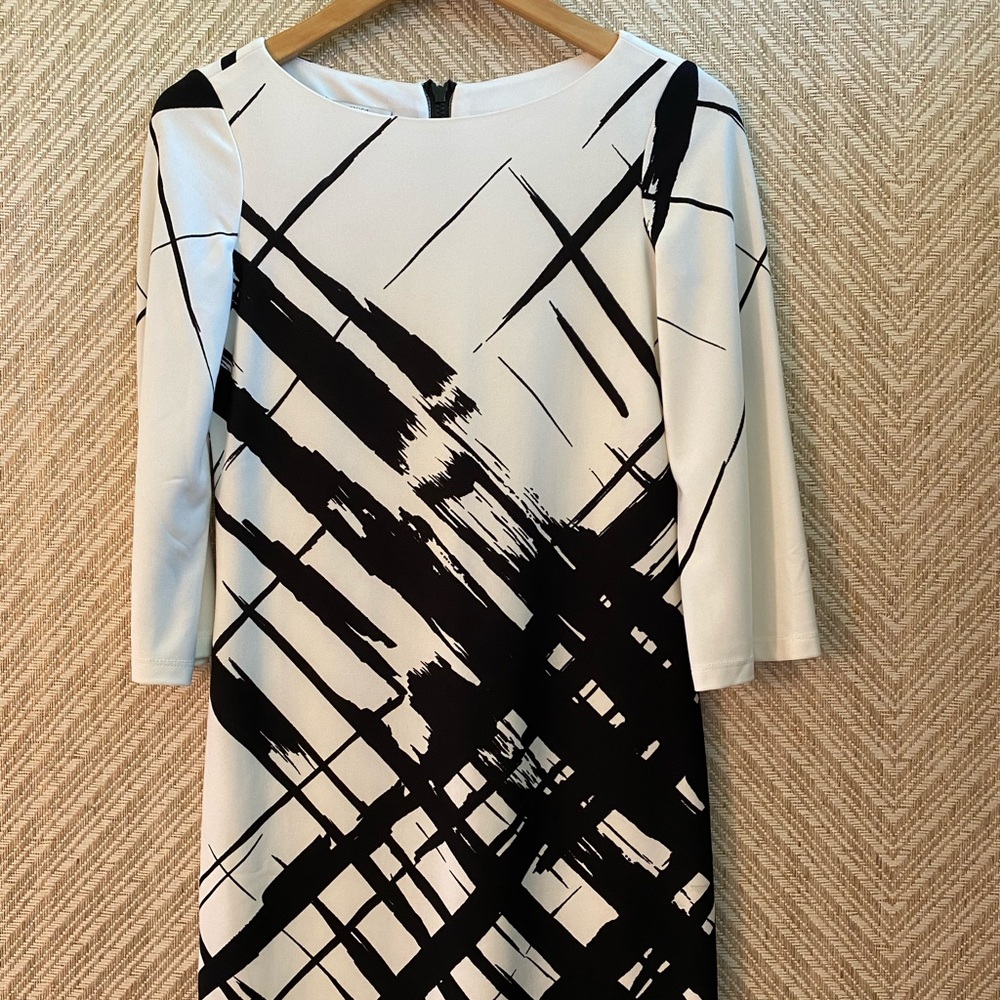 Women’s dress